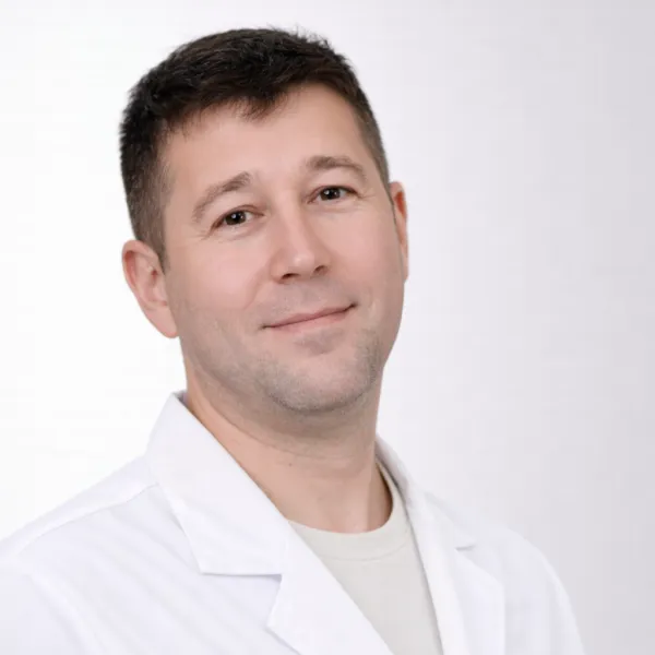 Фото врача Гиниятуллин Нияз Габдулович