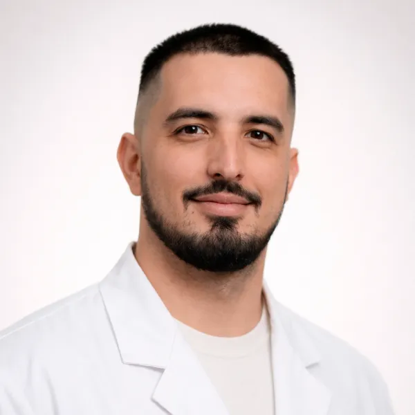 Фото врача Курбанов Айнур Рустамович